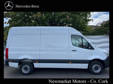 2027 Mercedes-Benz Sprinter - photo 3