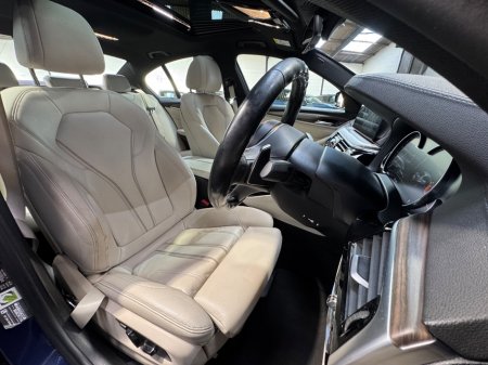 2018 BMW 5-Series - photo 13
