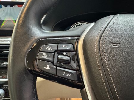 2018 BMW 5-Series - photo 14