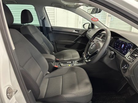 2020 Volkswagen Golf - photo 22