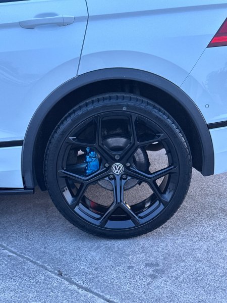2020 Volkswagen Tiguan - photo 17