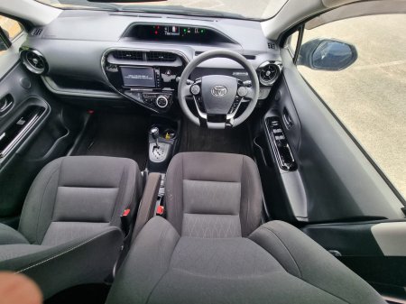 2019 Toyota Aqua - photo 19