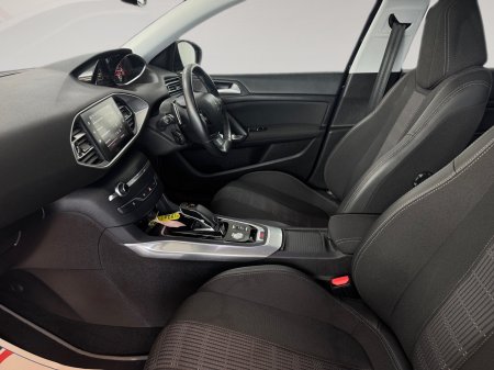 2020 Peugeot 308 - photo 17
