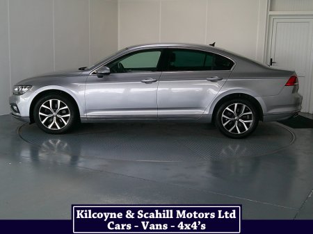 2021 Volkswagen Passat - photo 4