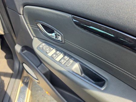 2016 Renault Grand Scenic - photo 18