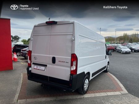 2025 Toyota Proace - photo 2