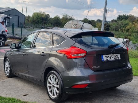 2015 Ford Focus - photo 2
