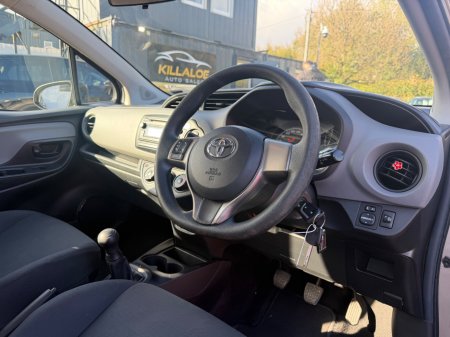 2015 Toyota Yaris - photo 9