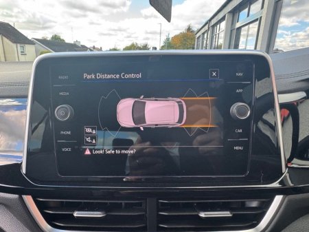 2025 Volkswagen T-Roc - photo 21