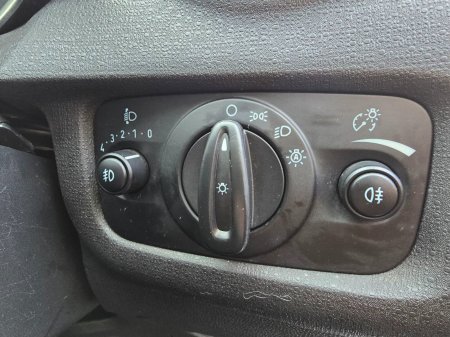 2015 Ford Fiesta - photo 17