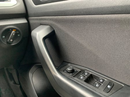 2023 Volkswagen T-Roc - photo 28