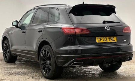2023 Volkswagen Touareg - photo 3