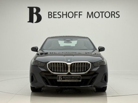 2026 BMW 5-Series - photo 8