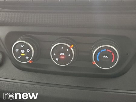 2022 Renault Trafic - photo 20