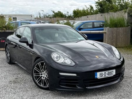 2015 Porsche Panamera - photo 2