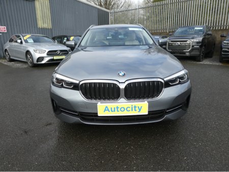 2022 BMW 5-Series - photo 3