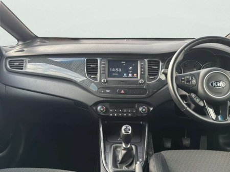 2018 Kia Carens - photo 2
