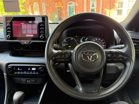 2022 Toyota Yaris - photo 14