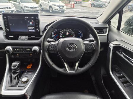 2021 Toyota RAV4 - photo 13