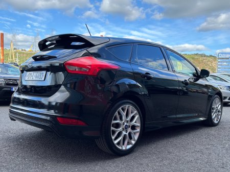 2017 Ford Focus - photo 6