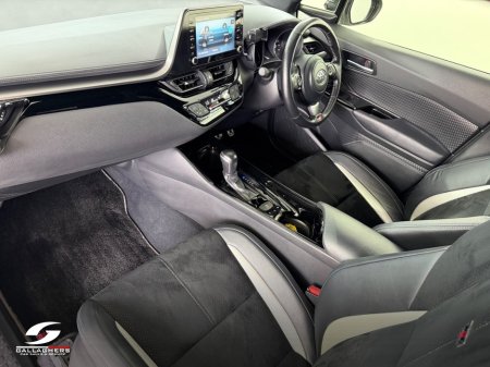 2020 Toyota C-HR - photo 12