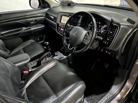 2016 Mitsubishi Outlander - photo 11