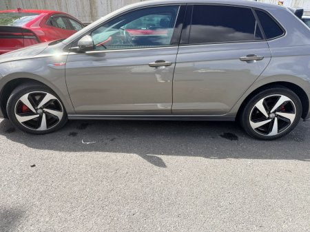 2020 Volkswagen Polo - photo 2