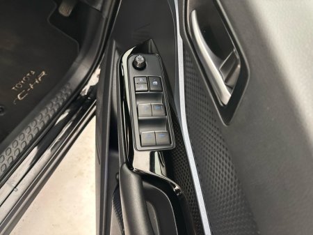 2020 Toyota C-HR - photo 12