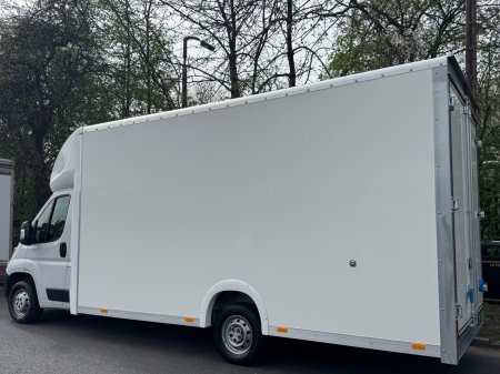2024 Vauxhall Movano - photo 4