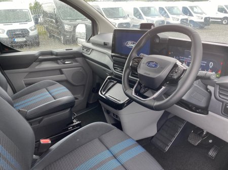 2026 Ford Transit Custom - photo 8