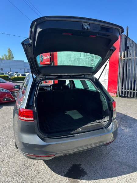 2015 Volkswagen Passat - photo 19