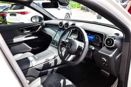 2025 Mercedes-Benz GLC - photo 11