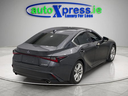 2023 Lexus IS - photo 2