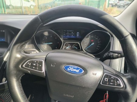 2015 Ford Focus - photo 10