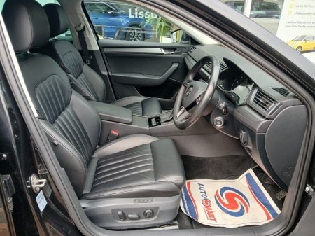 2018 Skoda Superb - photo 12