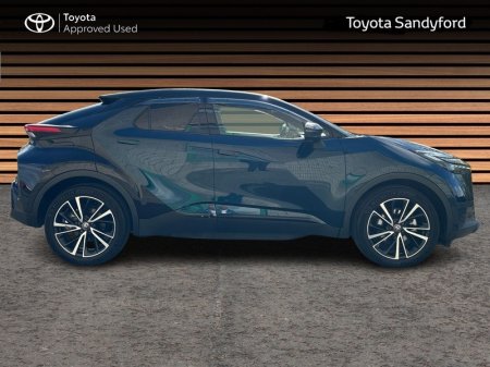 2025 Toyota C-HR - photo 3