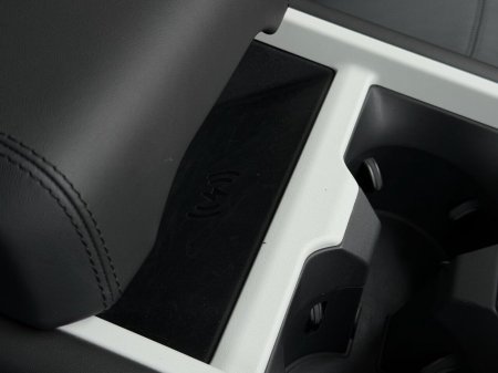 2025 Land Rover Defender - photo 23
