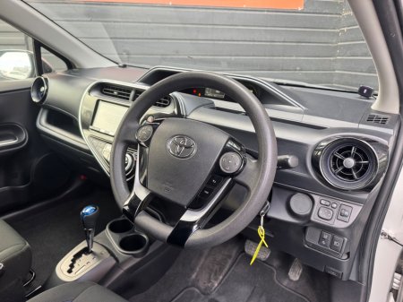 2021 Toyota Aqua - photo 7