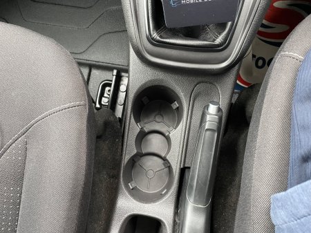 2021 Ford Transit Courier - photo 17