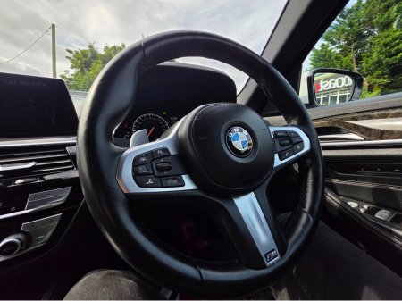2018 BMW 5-Series - photo 23