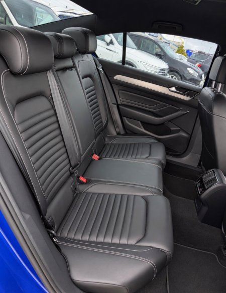 2021 Volkswagen Passat - photo 5