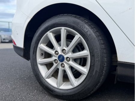 2017 Ford Focus - photo 6