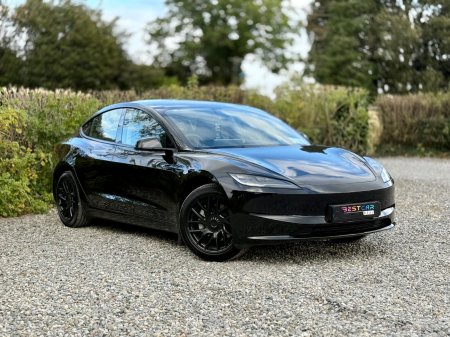 2025 Tesla Model 3 - photo 2