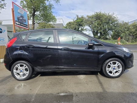 2016 Ford Fiesta - photo 4