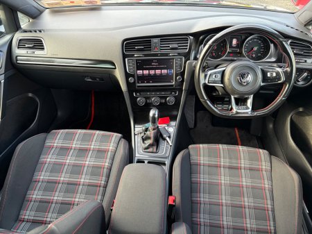 2015 Volkswagen Golf - photo 2