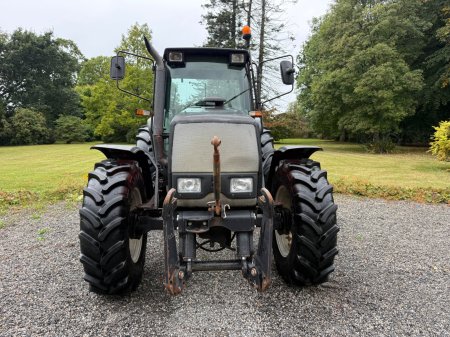 2004 Valtra 8050 - photo 3