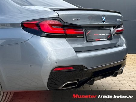 2023 BMW 5-Series - photo 10