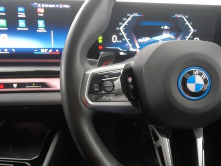 2024 BMW i5 - photo 17