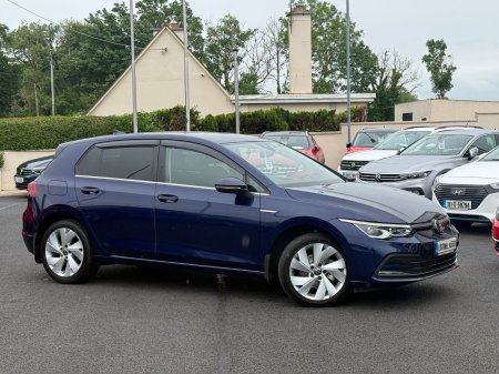 2023 Volkswagen Golf - photo 2