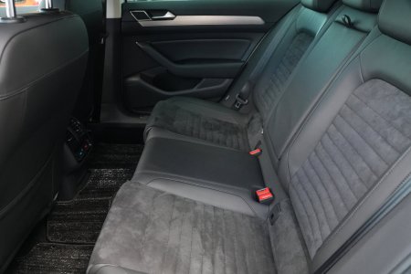 2020 Volkswagen Passat - photo 20